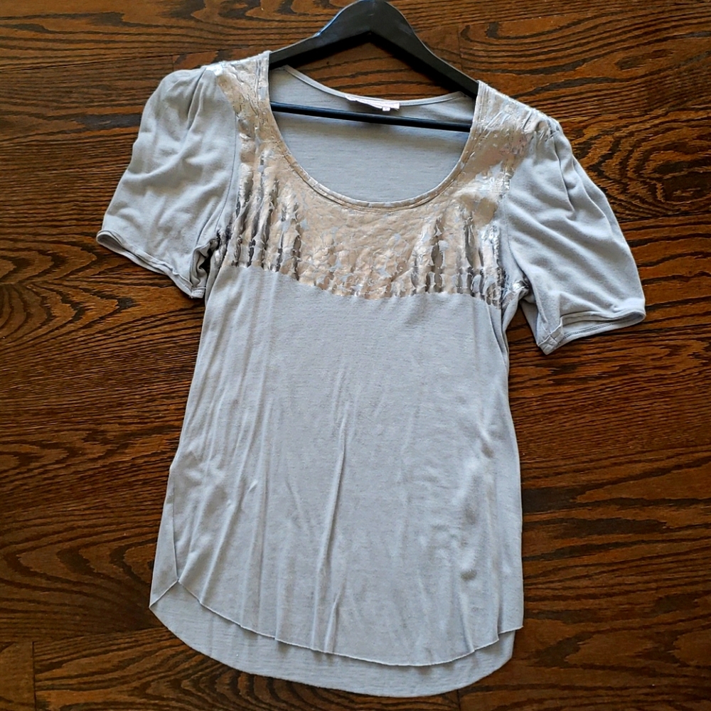 Maxazria Collection Silver Knit Top with Foil